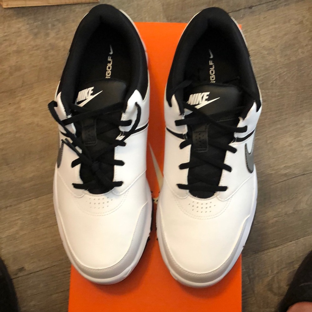 New Nike Dura sport 4 golf shoes men size 11.5